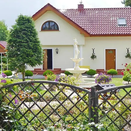 Secluded In Swibno With Grill בית נופש גדנסק