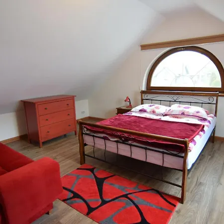 Secluded In Swibno With Grill בית נופש גדנסק