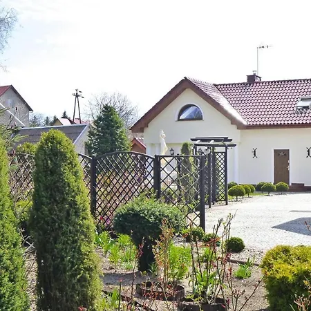 Comfortable With A Large Garden Holiday home *