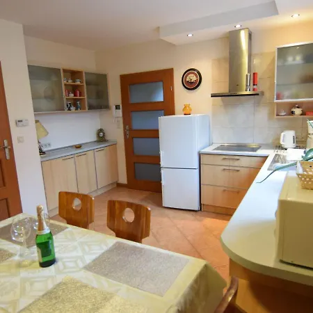 Comfortable With A Large Garden *