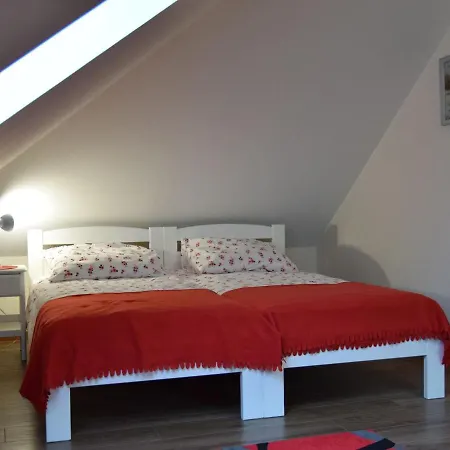 Comfortable With A Large Garden Holiday home