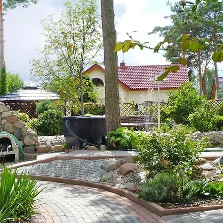 בית נופש Comfortable With A Large Garden